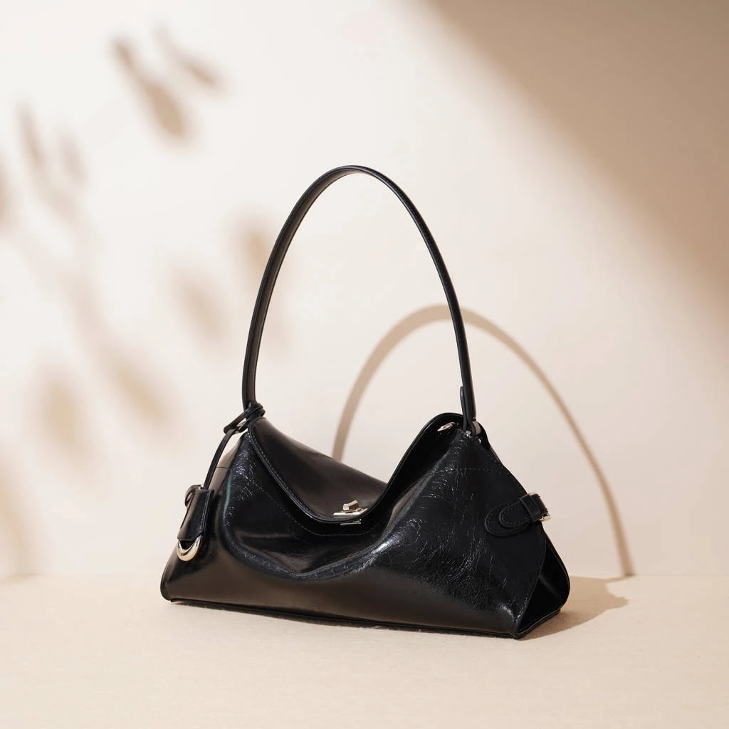 SILVY2025时尚经典百搭腋下包黑色简约赫本风真皮女包褶皱牛皮