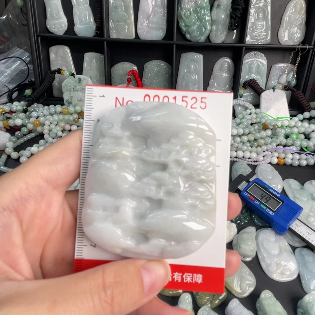 翡翠未镶嵌吊坠(不含链)瑕疵