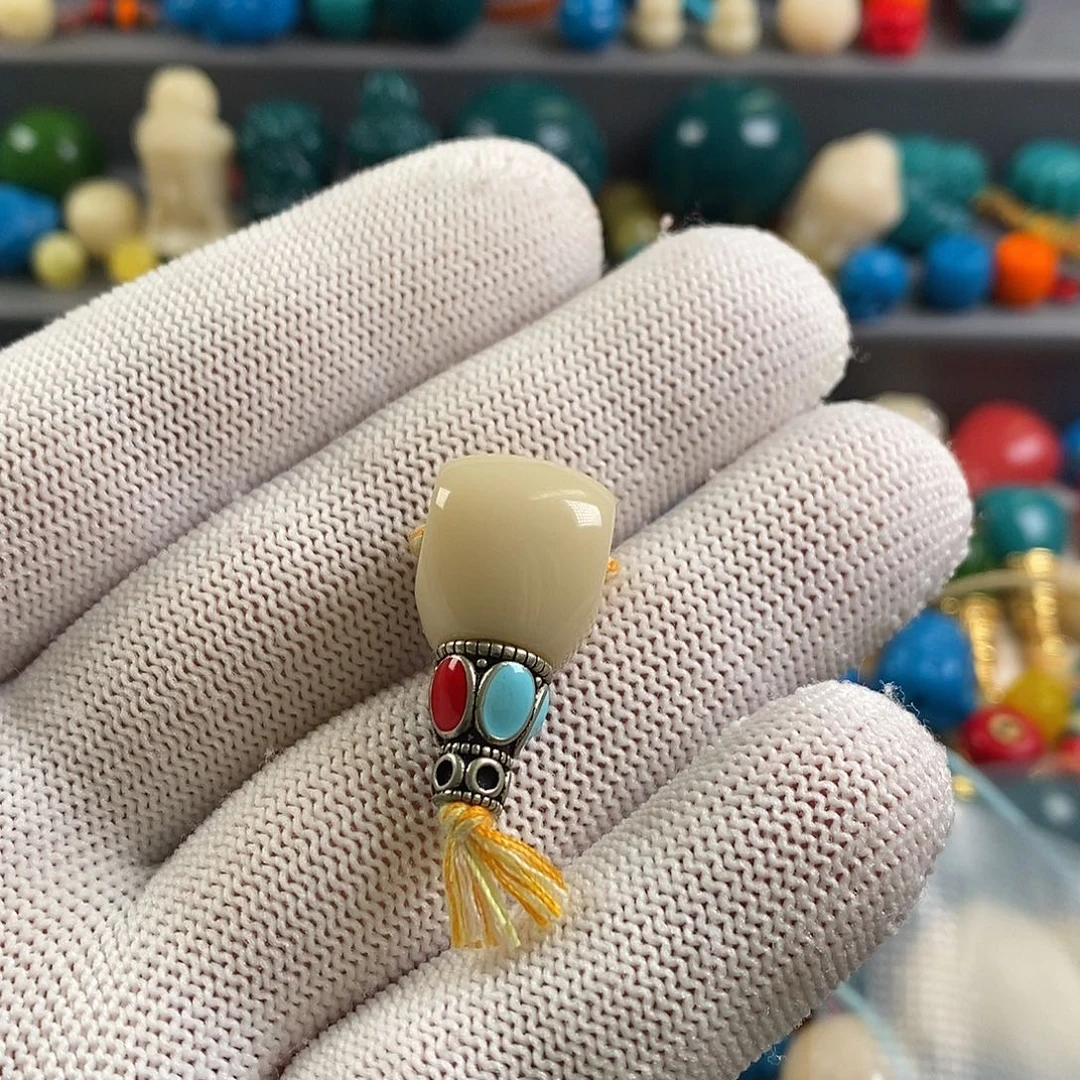 源***慧玻璃颈饰雪巴琉璃13