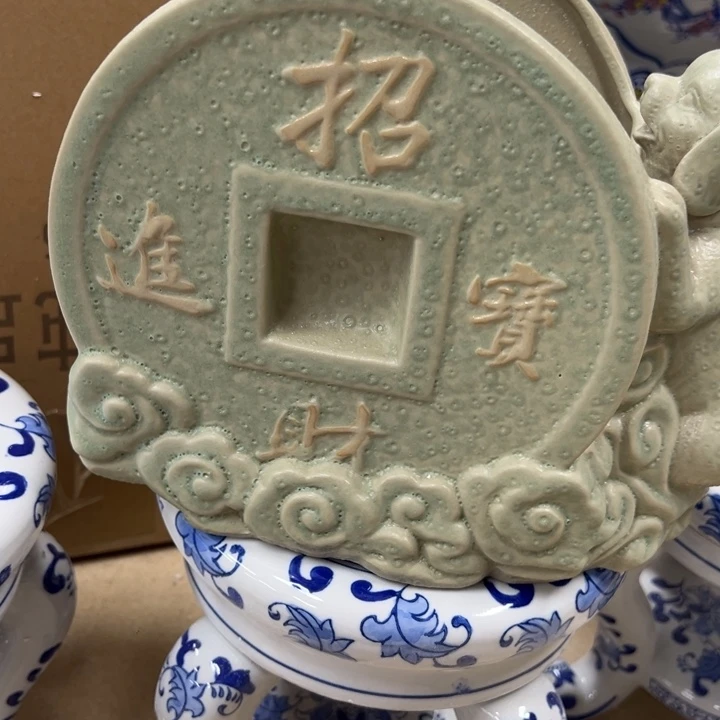 幸***福瓷片收。。微瑕。。。。。。。。。。。。。。。