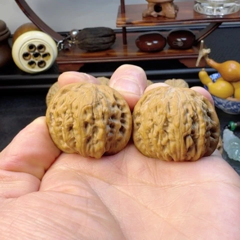 文玩核桃吊坠磨盘