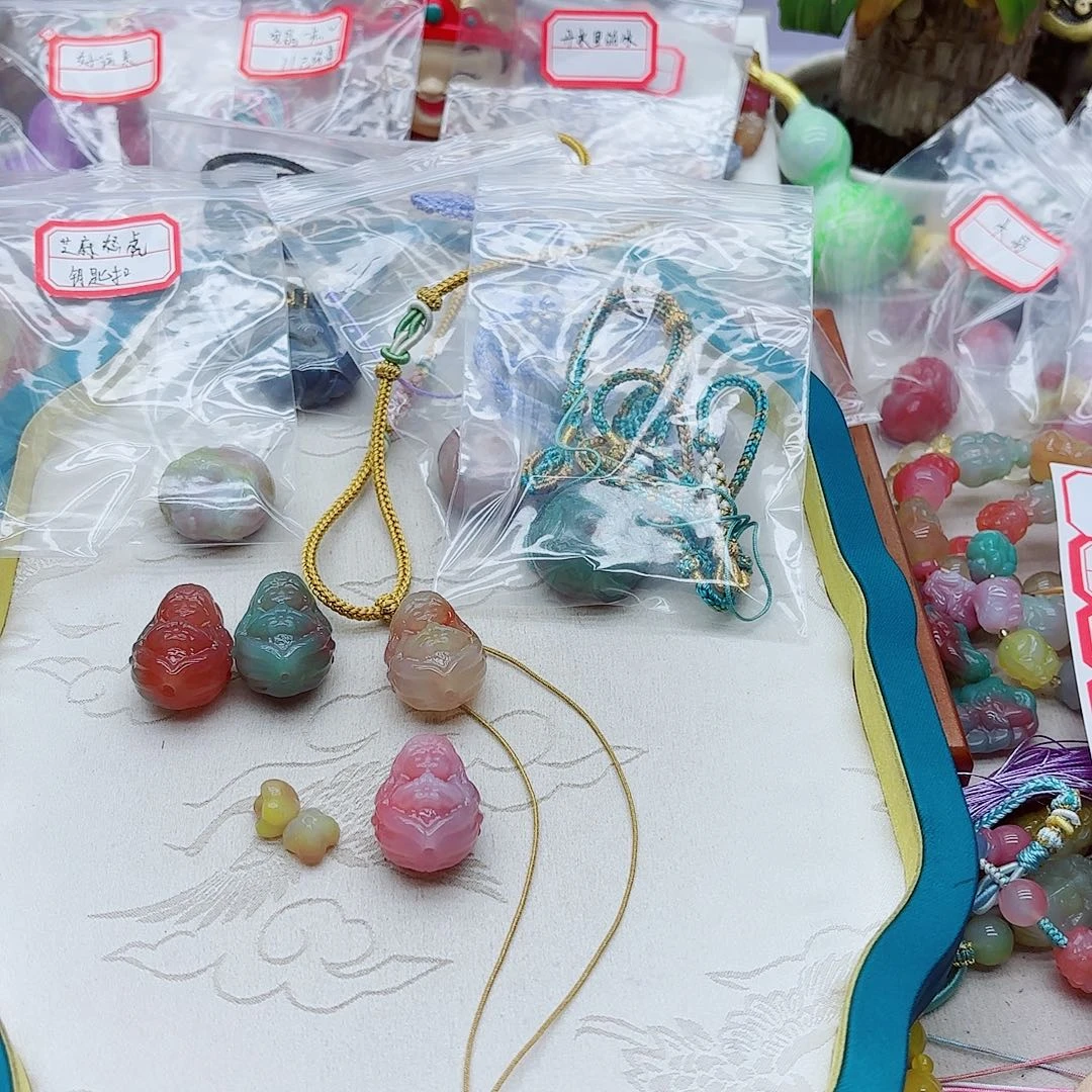 芝***子玛瑙/玉髓未镶嵌手链盐源6