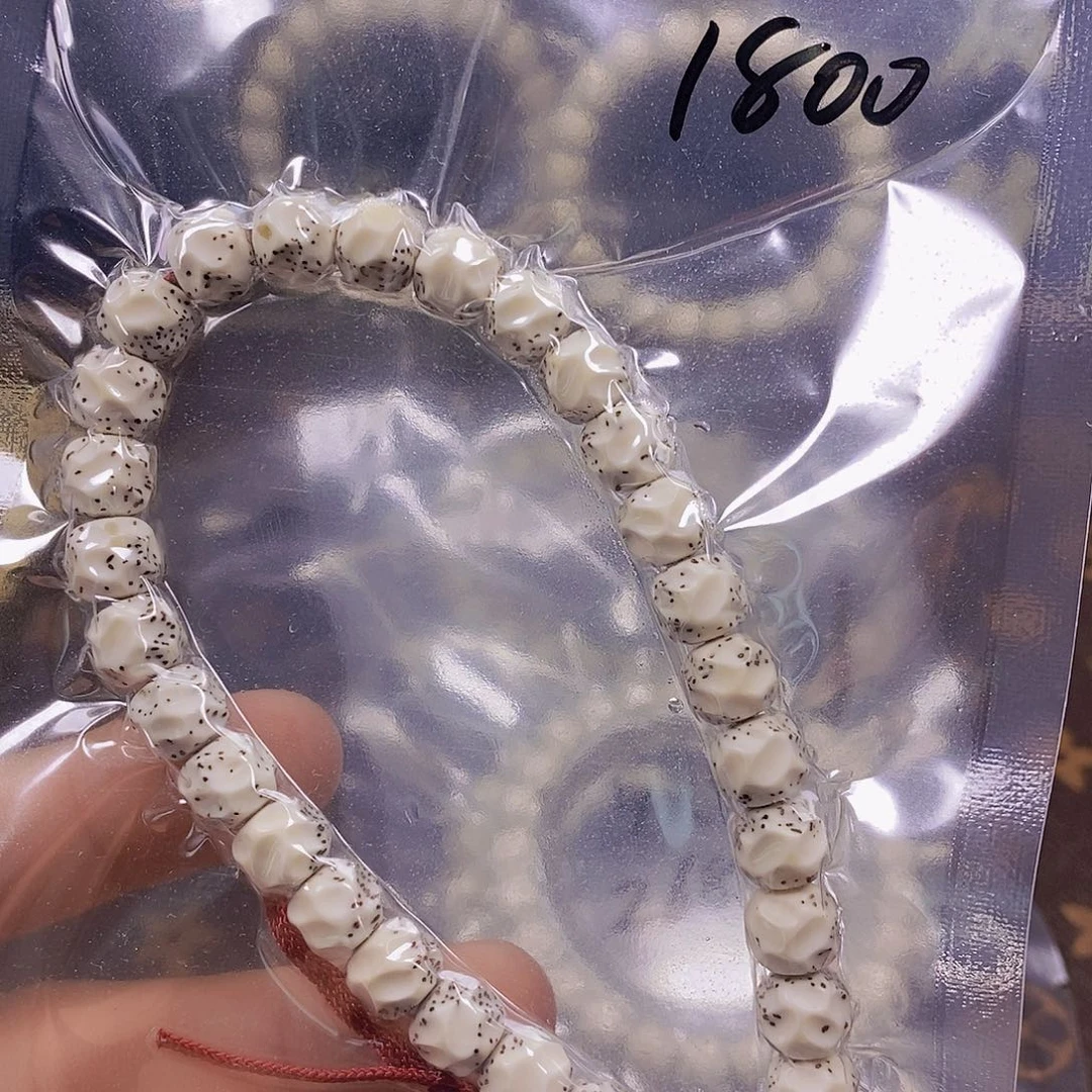 手串星月菩提原白无相9×8手持