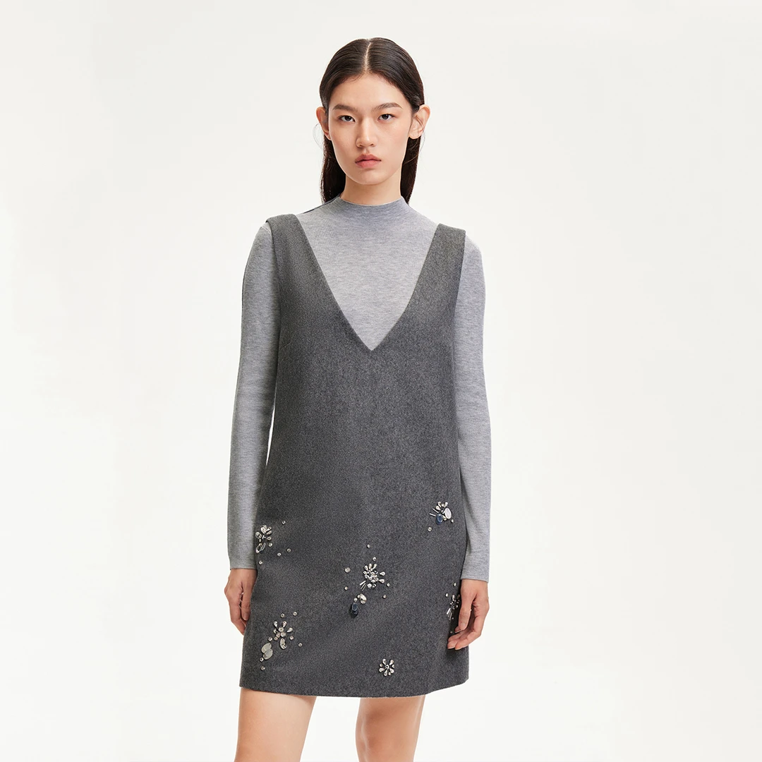 Vero Moda连衣裙新款含羊毛软糯无袖V领钉珠连衣裙32437A062