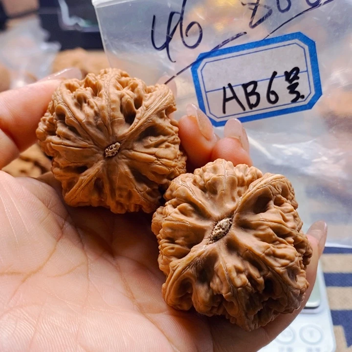 李***把件文玩核桃大粗筋