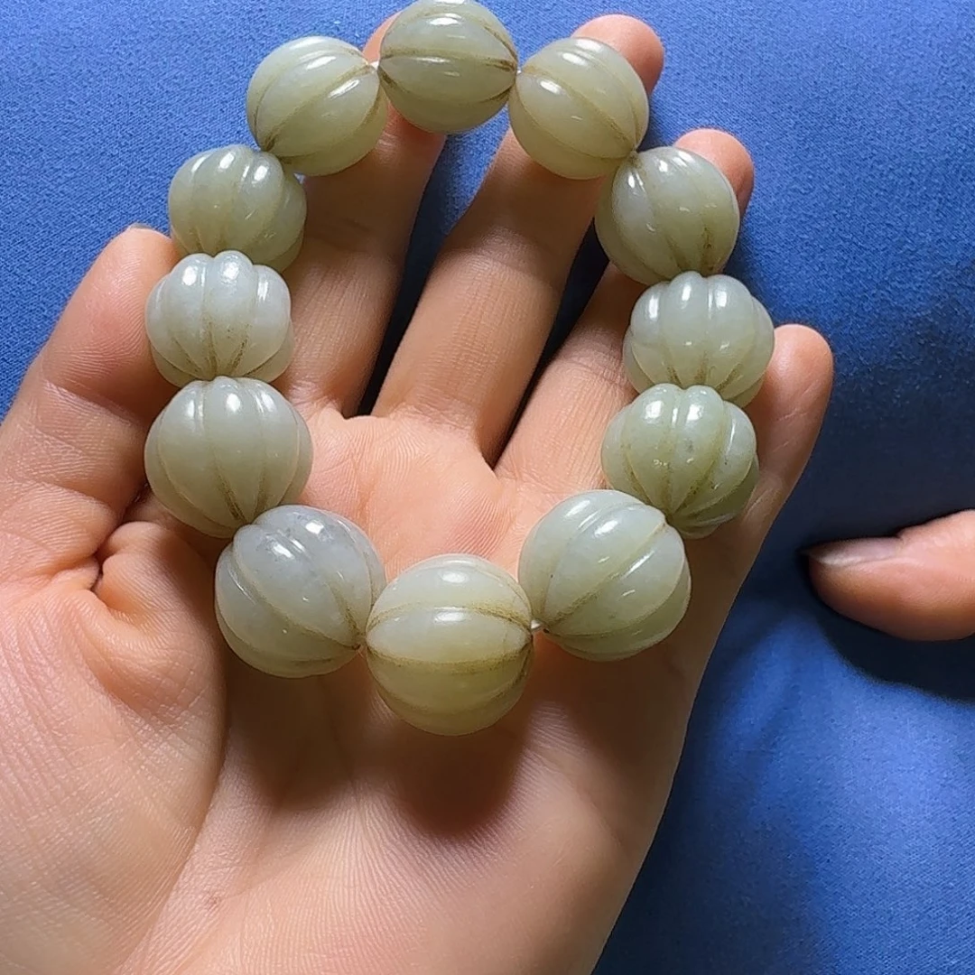 未镶嵌和田玉（糖玉）挂件