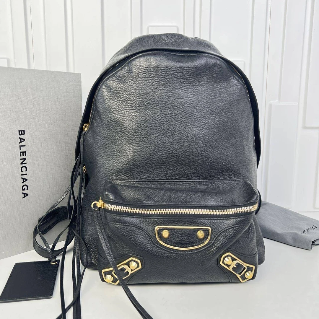 胖虎安安/巴黎世家/95新/公价0/箱包/双肩包/312505090171