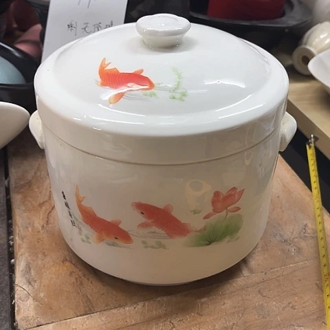 微瑕，不能明火，口径16高度11双盖，1.7L