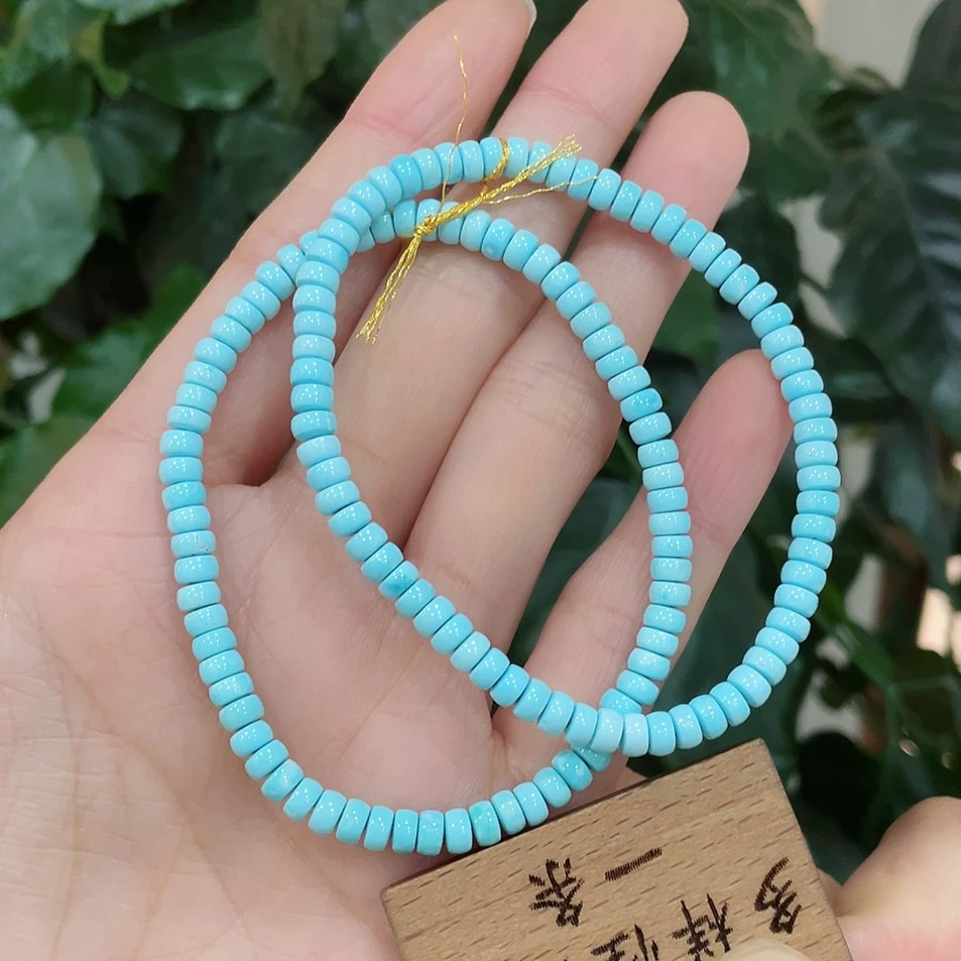 绿松石颈饰未镶嵌