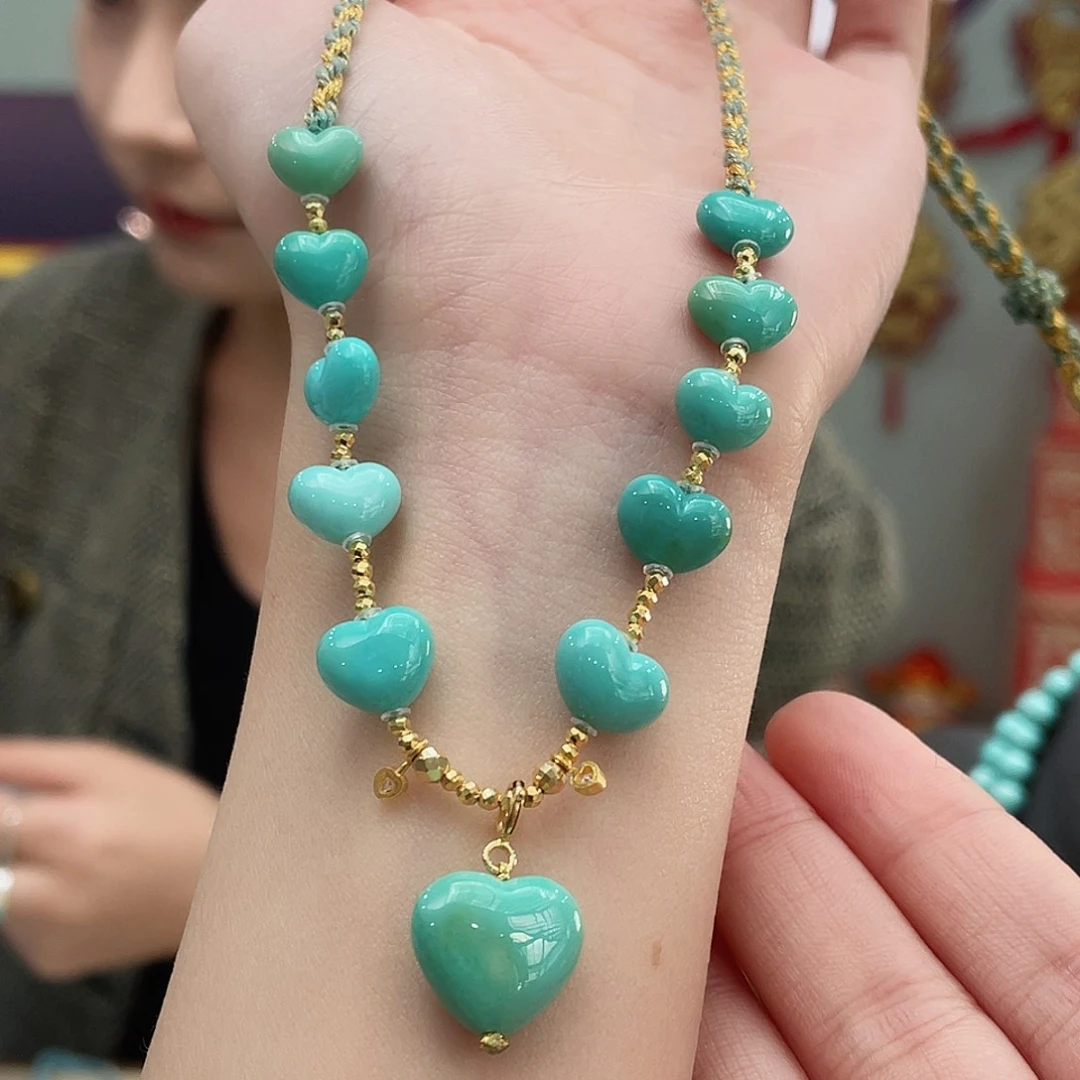 绿松石颈饰18K金镶嵌