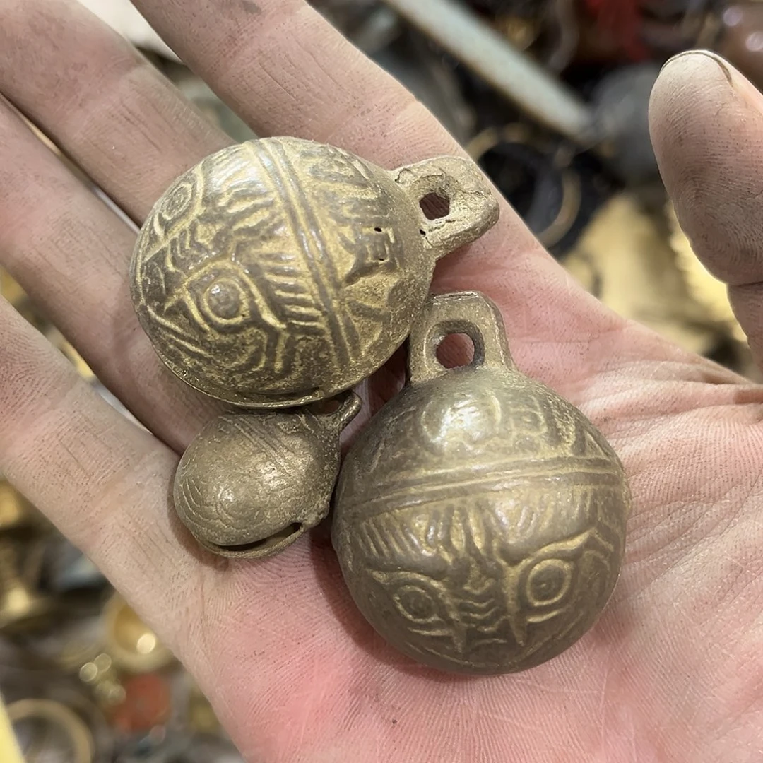 下***虎闪电购铜摆件工艺品