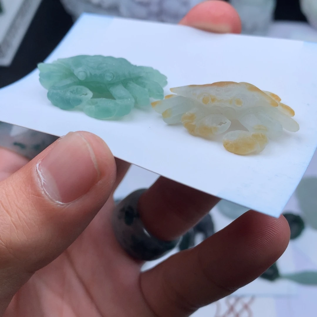 定制翡翠未镶嵌猫**?