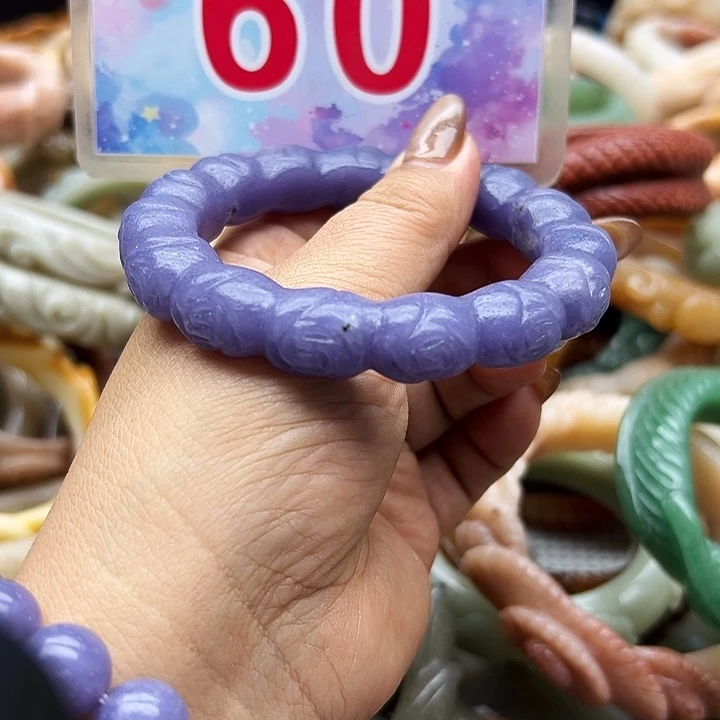 未镶嵌手镯石英岩玉