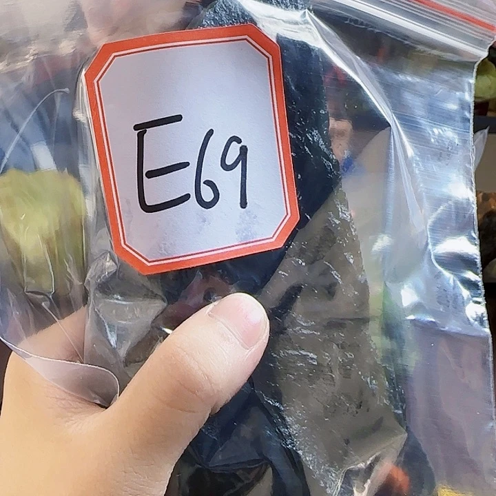 维***哥蛇纹石玉未镶嵌岫玉原石