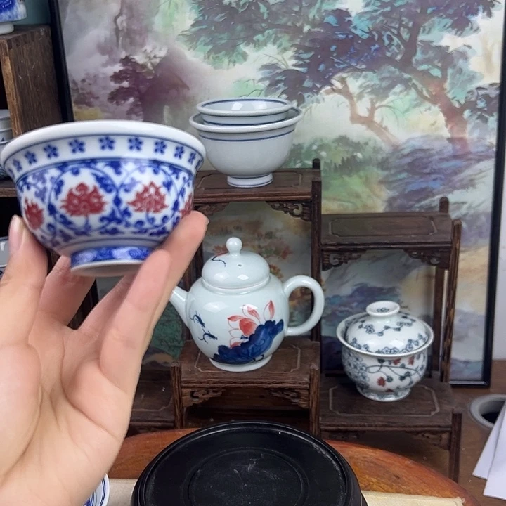 瓷其他缠枝莲釉里红小压手