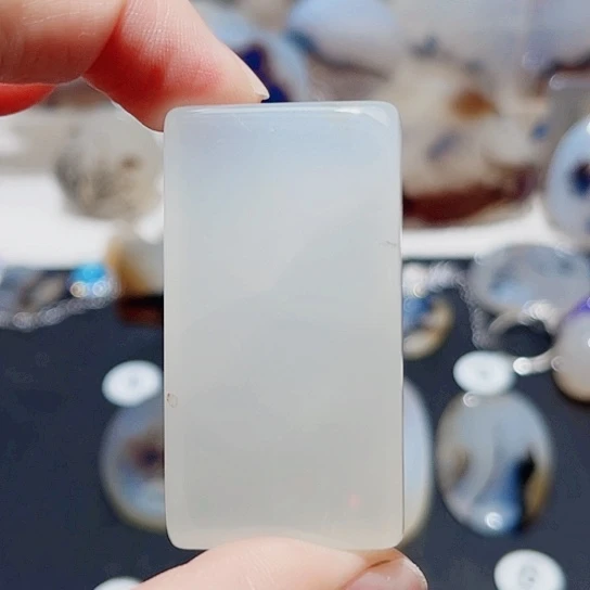 未镶嵌玛瑙/玉髓珠宝奇石