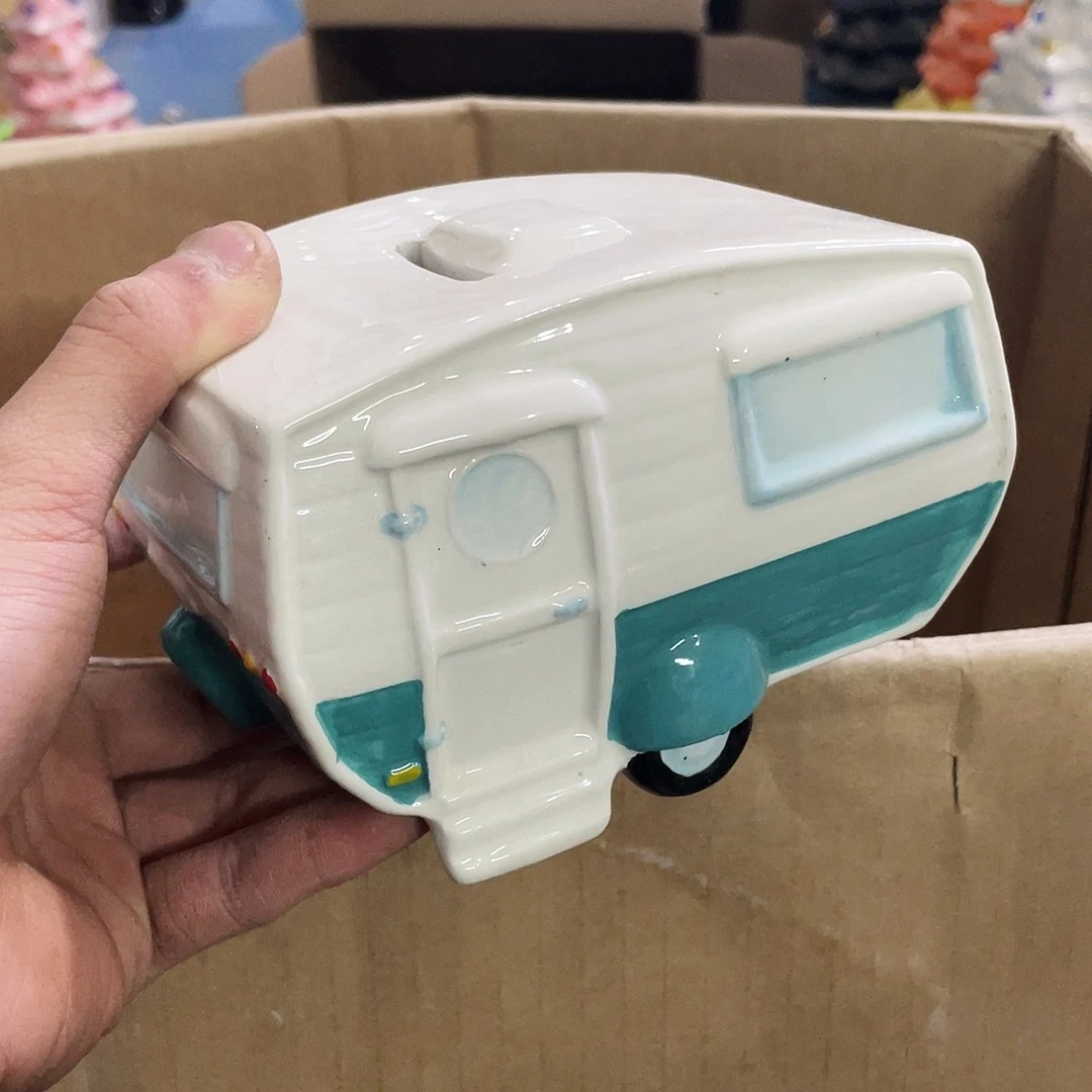 摆件    封釉。    微瑕。