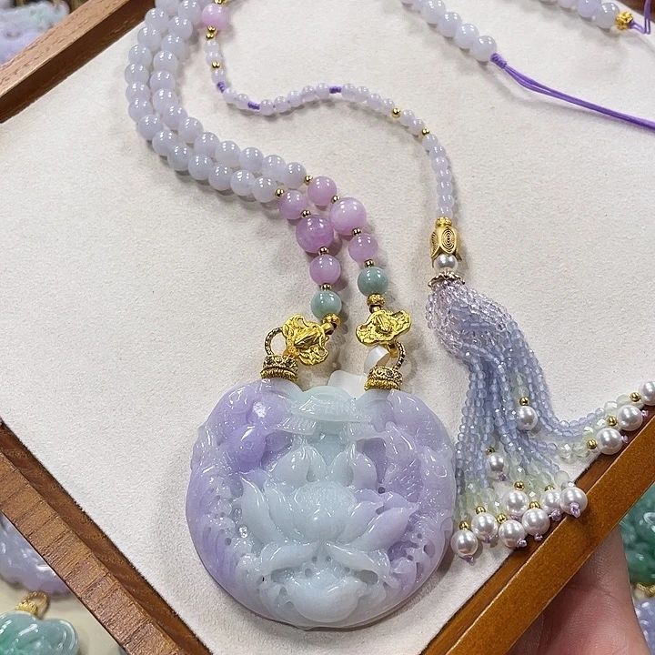 翡翠未镶嵌颈饰翡翠吊坠