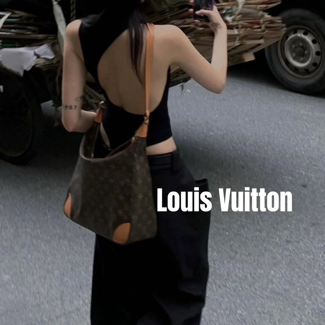 修复品8614223/LouisVuitton/路易威登大号牛角包配皮换新