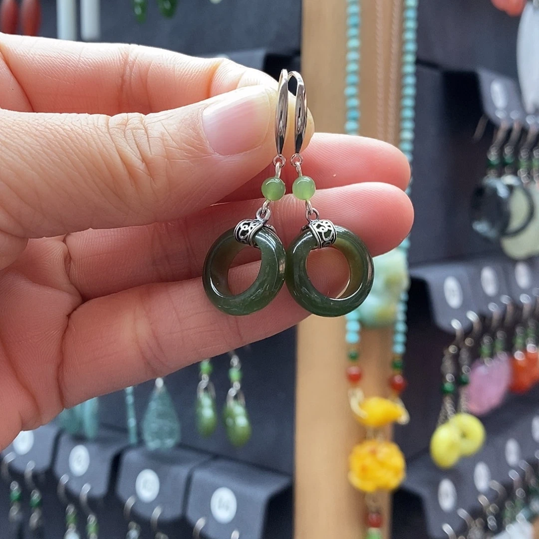 阿***~和田玉银S925镶嵌耳饰