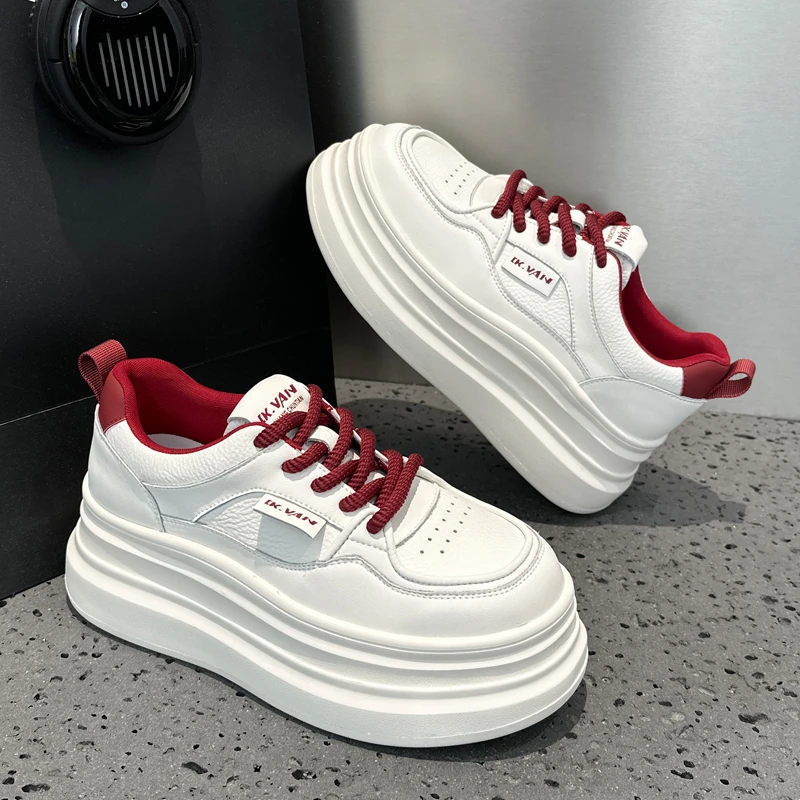 小个子8cm内增高小白鞋女2025秋爆款时尚百搭板鞋网红厚底松糕鞋