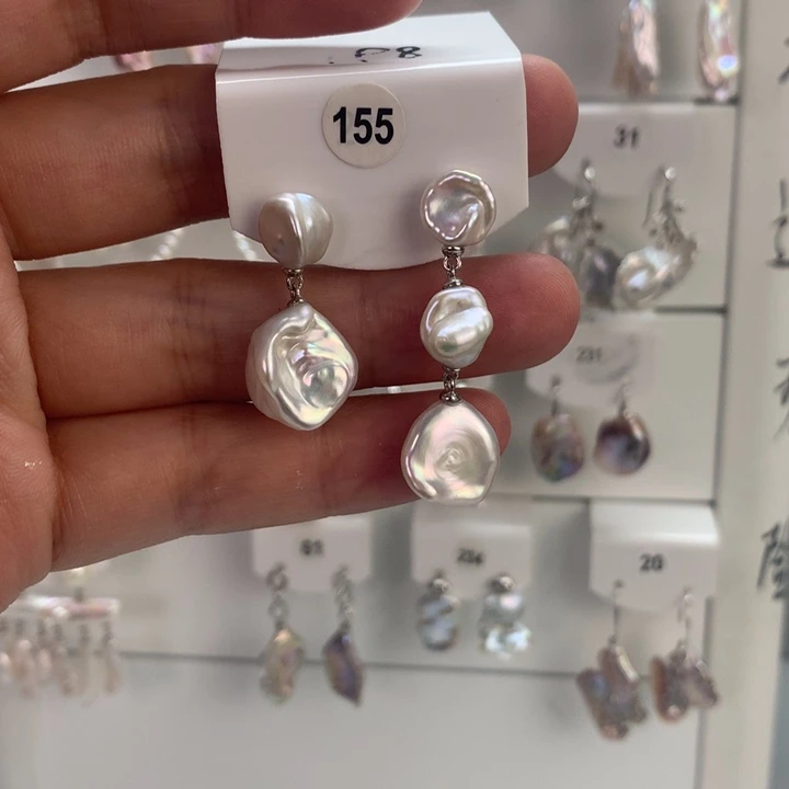 无非金属巴洛克花瓣耳饰