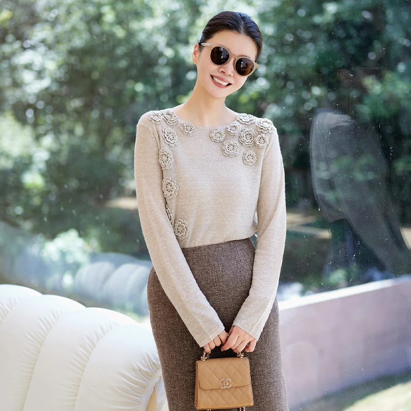 VESSI 金社长“浮雕花韵”羊毛亚麻手工立体钩花圆领针织衫