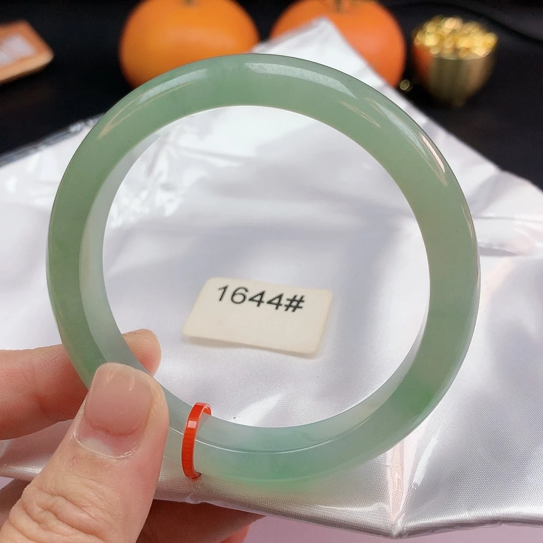 翡翠手镯未镶嵌58圈1644