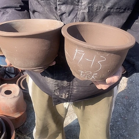 紫砂中国宜兴紫砂花盆，