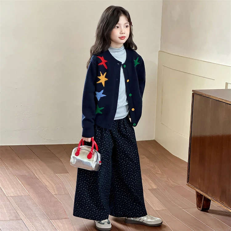 女童秋装套装2025新款洋气儿童毛衣开衫女孩春秋韩系穿搭三件套潮
