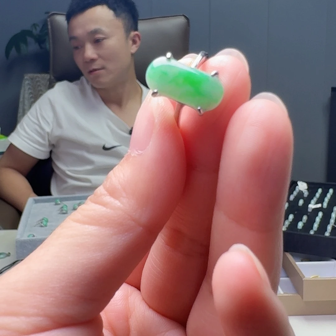 翡翠戒指银S925镶嵌天然