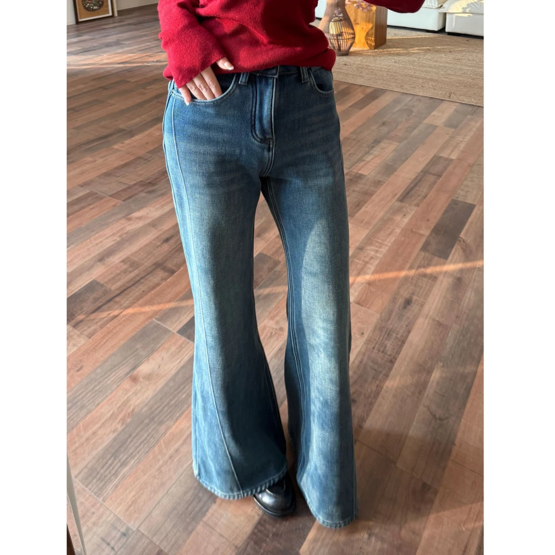 蕾英俊-本命裤-冬季加绒微喇高腰显瘦复古做旧牛仔裤-JFD8101