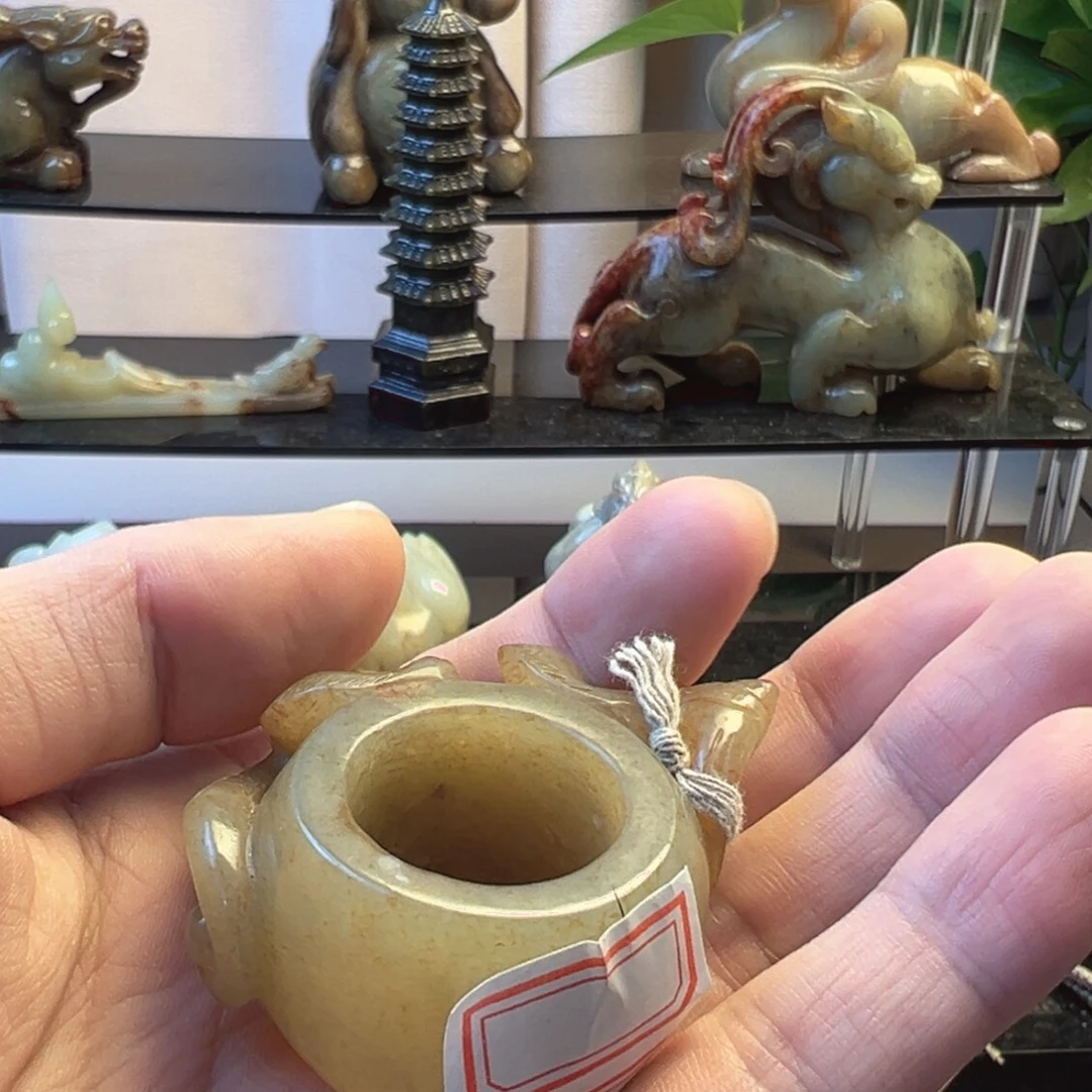 和田玉（糖玉）未镶嵌挂件