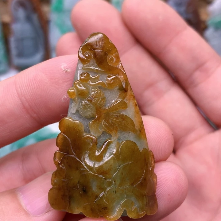 颈饰未镶嵌翡翠￥***然翡翠