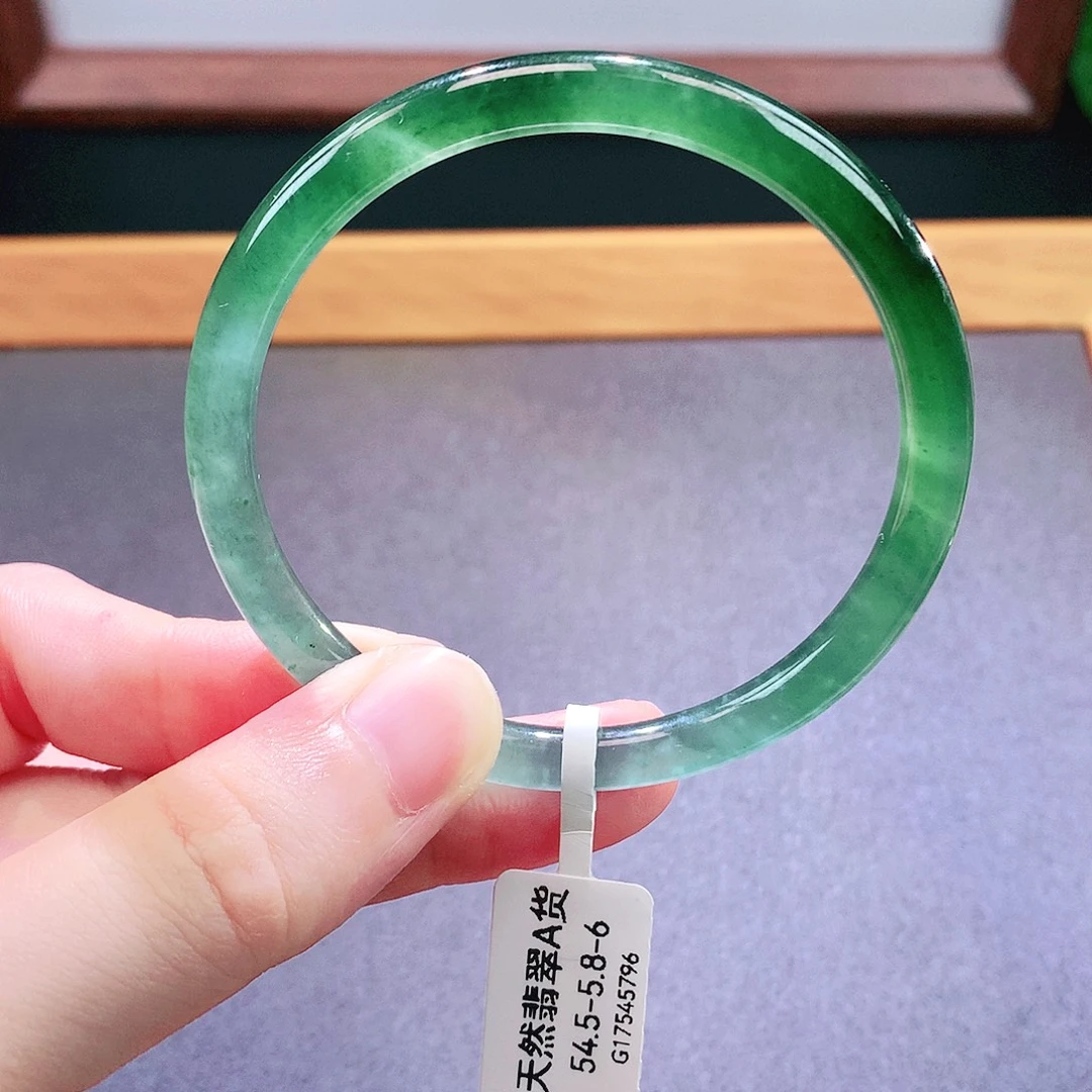 未镶嵌手镯翡翠天然翡翠