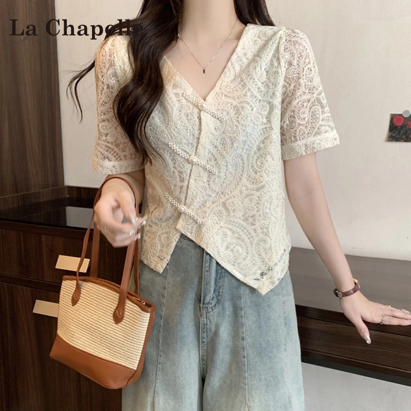 拉夏贝尔休闲显瘦蕾丝上衣女款2025夏季新款不规则气质设计感T恤