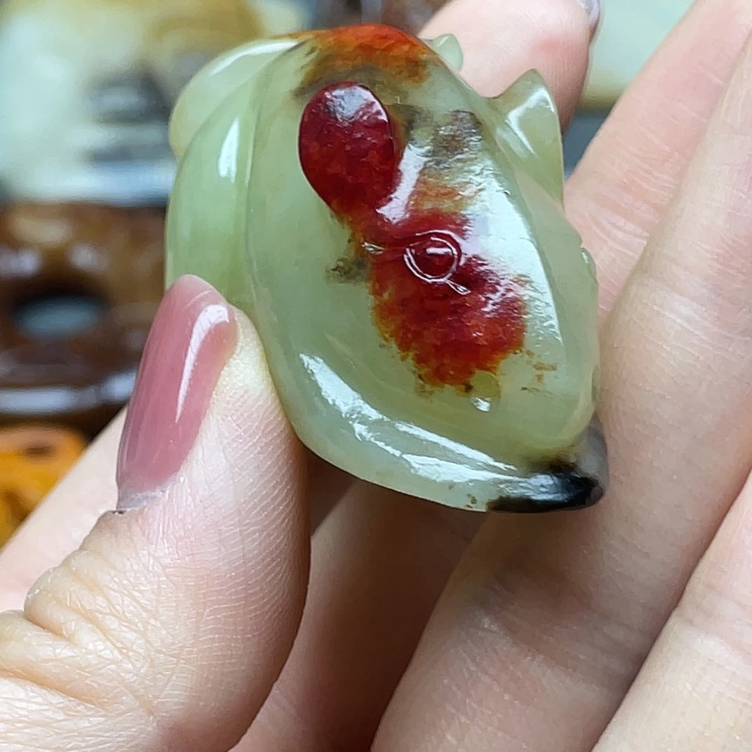 知***足和田玉未镶嵌颈饰