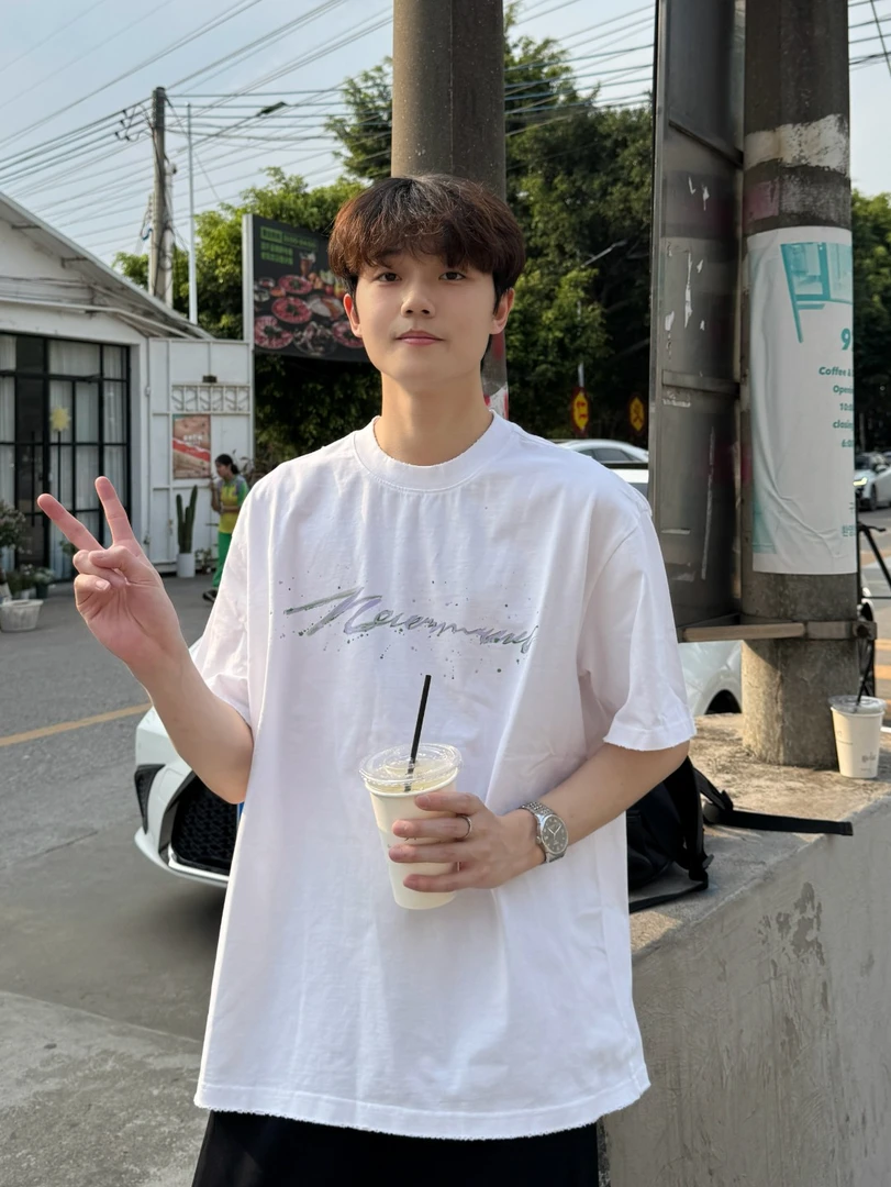 苏大恒夏季重磅破坏风纳维亚科技面料宽松休闲百搭运动休闲短袖