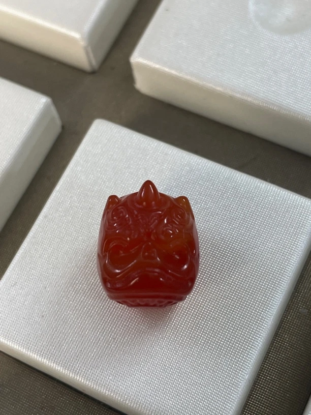 玛瑙饰品雕刻阿呆多样性发货