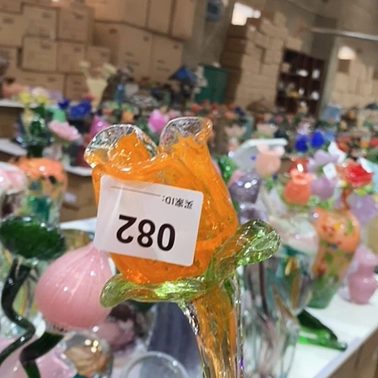 琉璃花瓶高50厘米宽6厘米