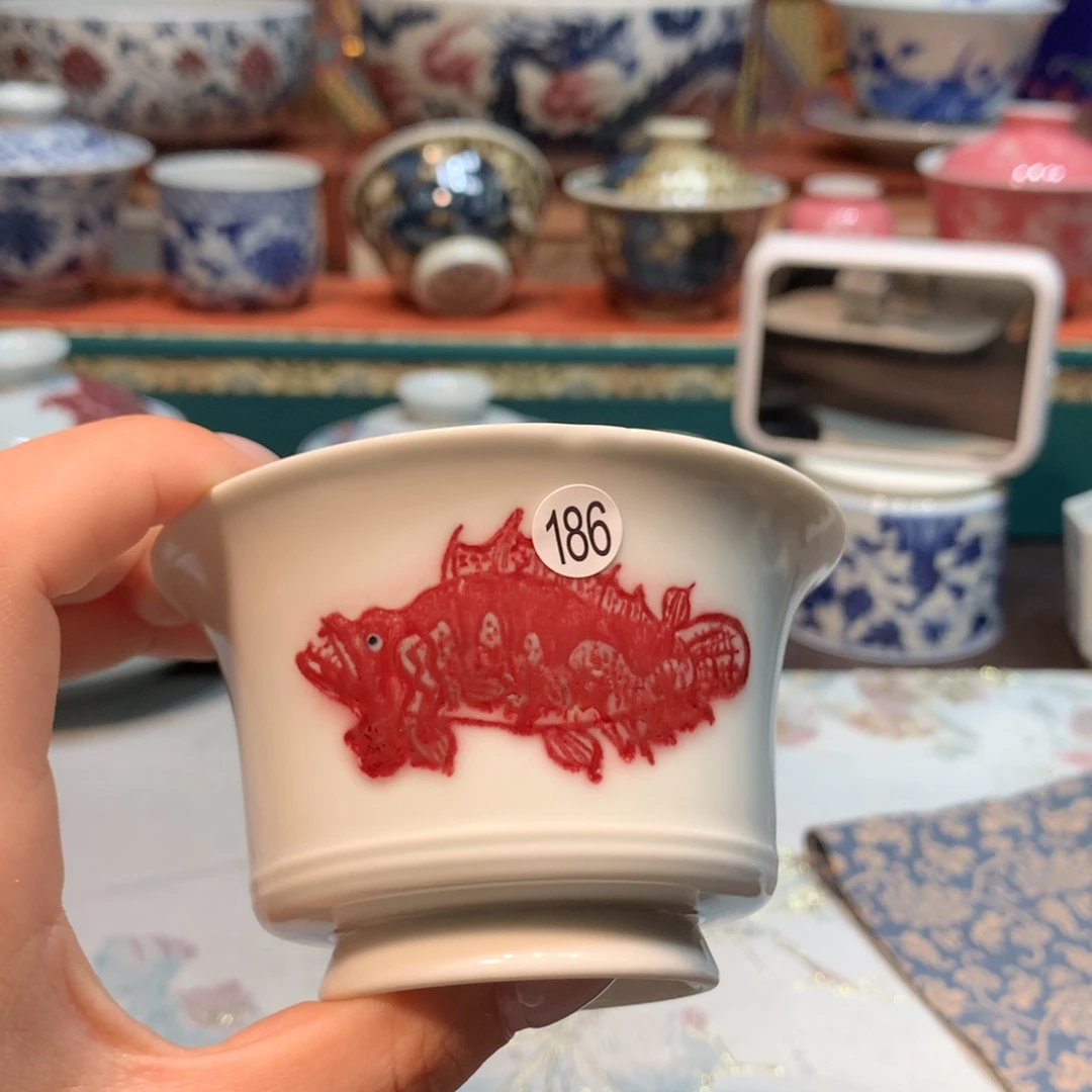 空***雨186釉里红杯子瑕疵fy25