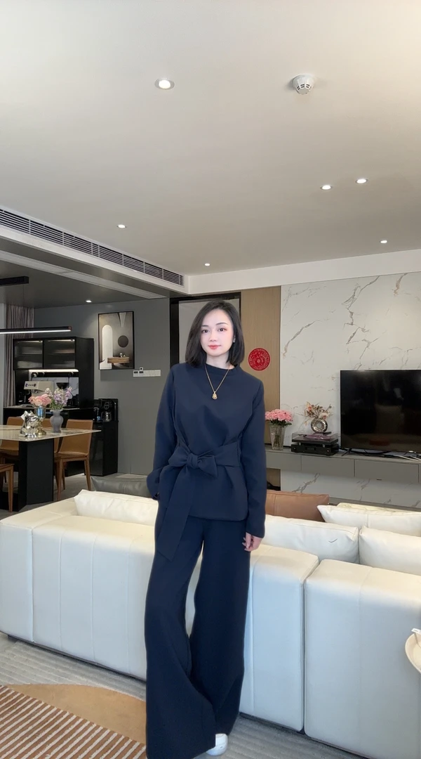 【Eleven xiao】25春款轻奢设计师时尚慵懒休闲运动套装 26N25118