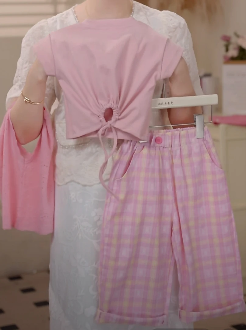 2025夏季女童韩版时尚宽松清新纯色背心格子裤套装25510A