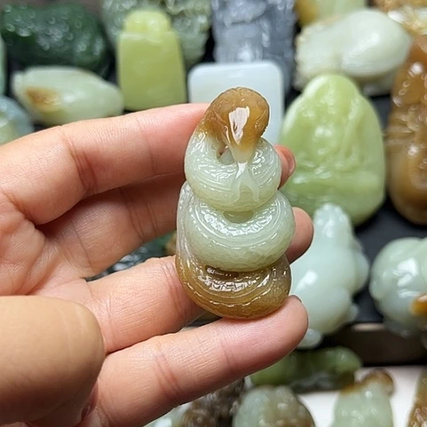 颈饰未镶嵌和田玉