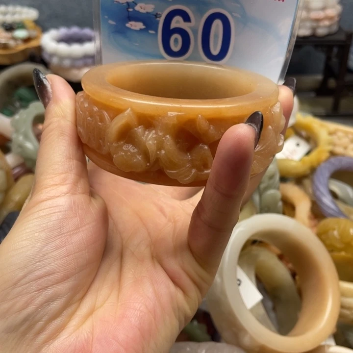 石英岩玉未镶嵌手镯