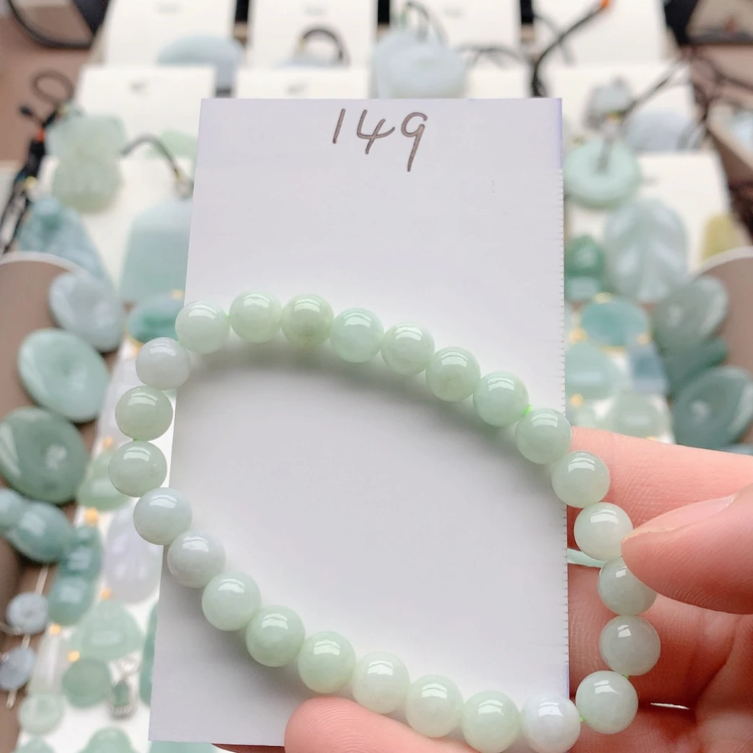 翡翠未镶嵌颈饰吊坠