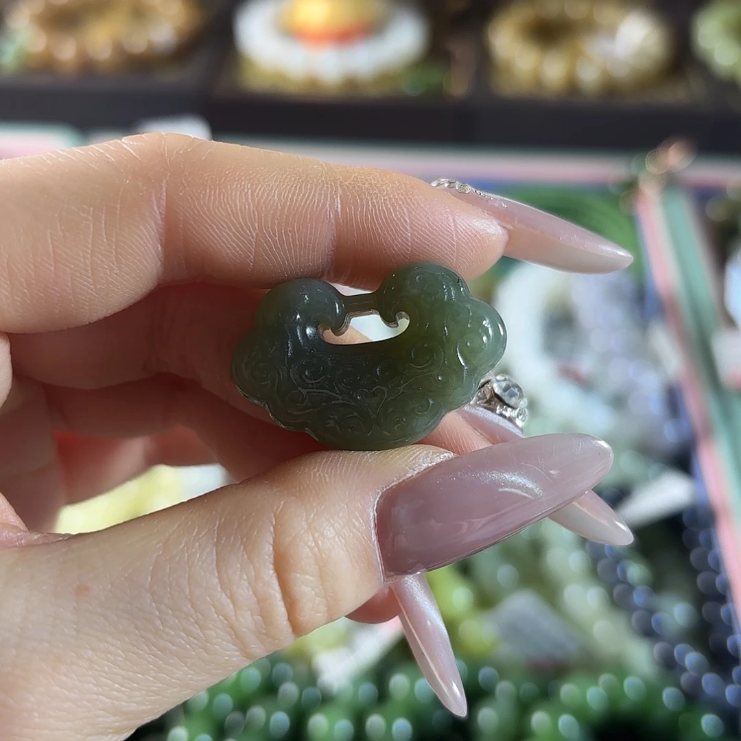 和田玉未镶嵌手链11