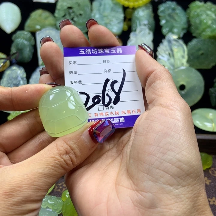 【闪购商品】蛇纹石玉颈饰未镶嵌暖*