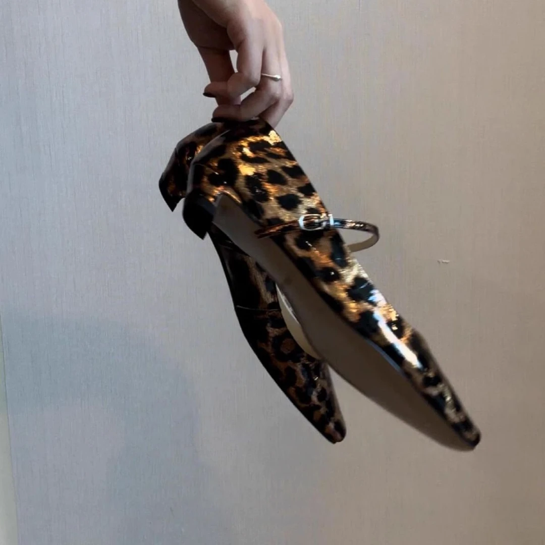 DYAASS纹亮皮小猫跟百搭气质单鞋女新款法式小方头一字带玛丽珍鞋