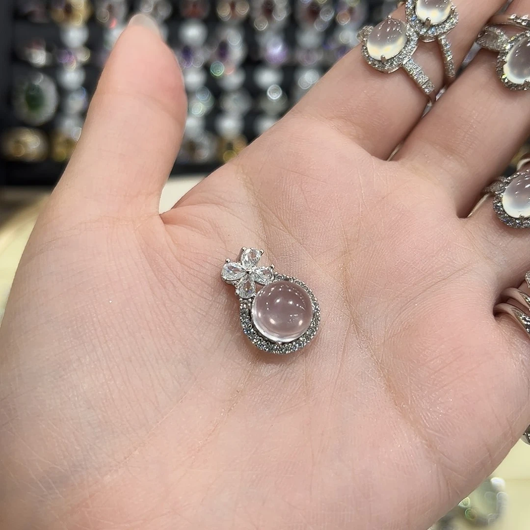 戒指银S925镶嵌水晶茉**?